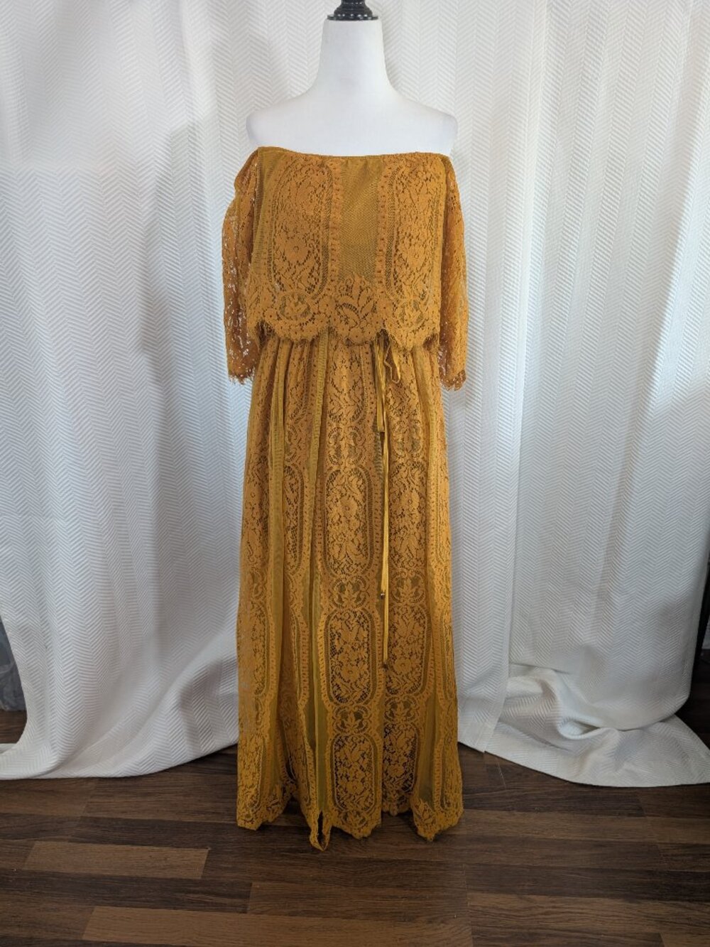 Baltic Born Caroline Lace Maxi Dress Saffron Off The Shoulder Size Medium Boho